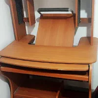 میز کامپیوتر و مطالعه