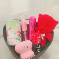 پک ولنتاین بدلیجات و آرایشی و ساعت آنلاین شاپ