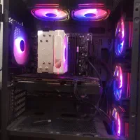 کیس کامپیوتر اسمبل شده