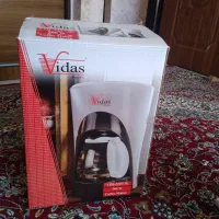 یک دستگاه قهوه جوش برقی