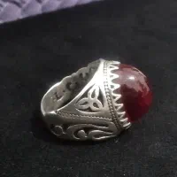 انگشتر یاقوت قرمز