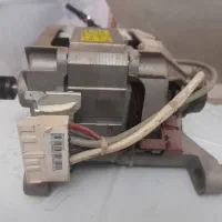 ۲عدد موتور ماشین لباسشویی|ماشین لباسشویی و خشک‌کن لباس|شهریار, شهرک بهاران (ویره)|دیوار