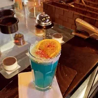 نیرو برای کار در کافه