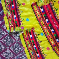 گل دوزی|لباس|نیک شهر, |دیوار