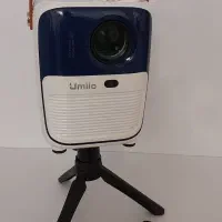 پروژکتور umiio Q2