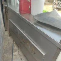 میز کار و دستگاه ذرت مکزیکی