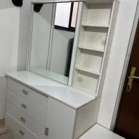 کشو و آینه