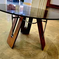 میز صفحه شیشه در حد نو