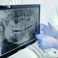 استخدام دستیار دندانپزشکی