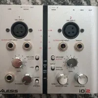 میکروفون و کارت صدا استودیو