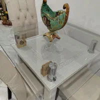 میز ناهار خوری چهار نفری با چهار صندلی در حد نو