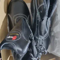 کفش ایمنی|کیف، کفش، کمربند|اهواز, ۲۰۰۰واحدی|دیوار