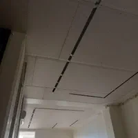 کارگر برش کار کناف و پایین کار