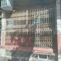 مغازه بهر خیابان اصلی