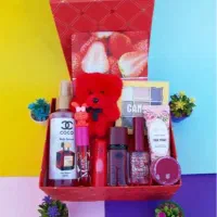 فروش عمده لوازم ارایشی قیمت مناسب|آرایشی، بهداشتی، درمانی|تهران, خواجه نصیر طوسی|دیوار