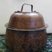 دیگ مسی  خیلی قدیمی سالم