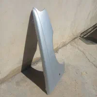 گلگیر جلوی پژو سمت راست نو رنگ‌شده