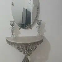 اینه و شمعدان و استند