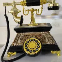 تلفن رومیزی چوبی