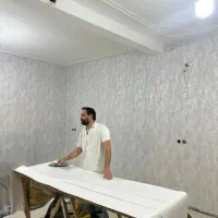 شاگرد جهت نصب کاغذ دیواری