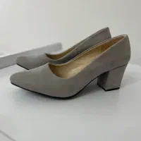 چندین مورد کفش