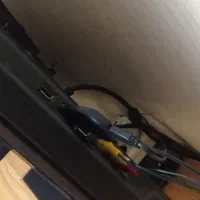 تلویزیون و میز تلویزیون