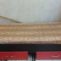 تخت دوطبقه و کمد