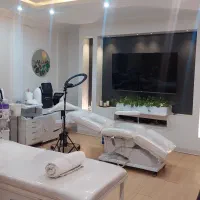 همکاری با پزشک عمومی در کلینیک زیبایی پوست و مو