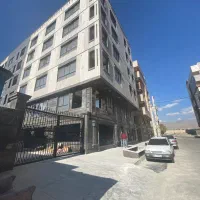 آپارتمان ۱۳۹ مترکلیدنخورده مترو شهرک بنفشه غرق نور|فروش آپارتمان|کرج, اکبرآباد|دیوار