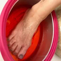 کاشت ناخن پدیکورپا لمینت ژلیش آموزش مجازی وحضوری|خدمات آرایشگری و زیبایی|مشهد, گلبرگ|دیوار