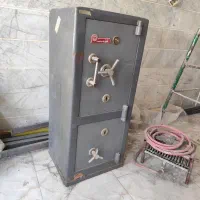 گاوصندوق|ابزارآلات|قدس, شهر‌قدس|دیوار