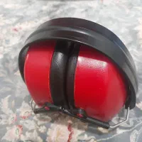 محافظ گوش|ابزارآلات|تهران, مینای شمالی (مخبر)|دیوار