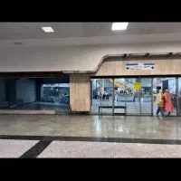 اجاره مغازه میدان شهدا|اجارهٔ مغازه و غرفه|مشهد, سراب|دیوار