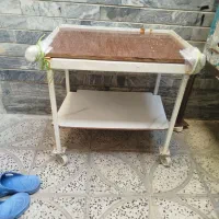 زیر کولر اهنی چرخ دارسالم