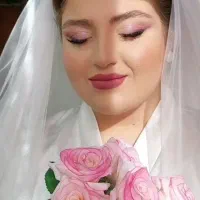 میکاپ حرفه ای عروس وهمراه با ۱۰ سال سابقه از اهواز