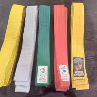 نیم بوت دخترانه کمربند ورزشی کتونی سفید|کیف، کفش، کمربند|صباشهر, |دیوار