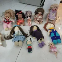 یازده عدد عروسک های خارجی  نو.  ودوعدد فوتبال دستی