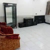 ویترین و لوازم همراه