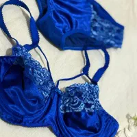 لباس زیر|لباس|آبیک, |دیوار