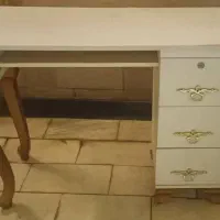 میز ناخون کاری در حد نو