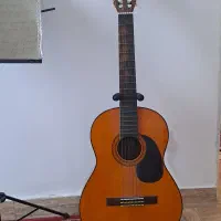 گیتار یاماها C70