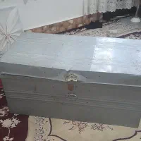 صندوق بزرگ فلزی