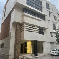 اجاره واحد دو سال ساخت با متریال خوب