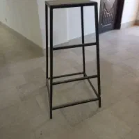 چهارپایه فلزی