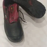 کفش ایمنی|کیف، کفش، کمربند|قائن, |دیوار