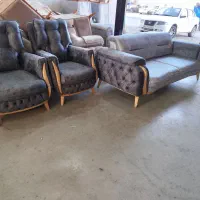 نجار ماهر  زیرکارچی برای مبل راحتی