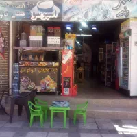 مغازه-واقع-در-بازار-روز-قدیم