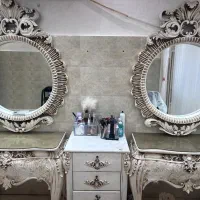 آینه و کنسول ۲عددویک عدد تخت وصندلی و آینه قدی|آرایشگاه و سالنهای زیبایی|کرج, کمالشهر|دیوار