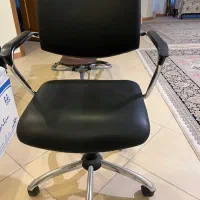 صندلی اداری چرخدار