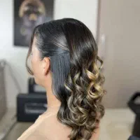 میکاپ شینیون رنگ و بافت مو مناسب|خدمات آرایشگری و زیبایی|دورود, |دیوار